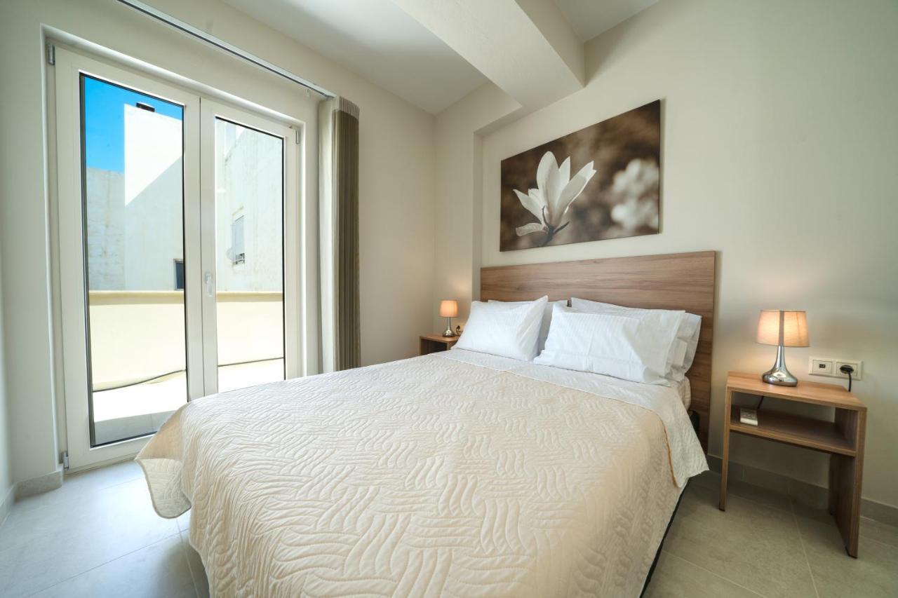 Alma City Center Apartment'S Heraklion  Bagian luar foto