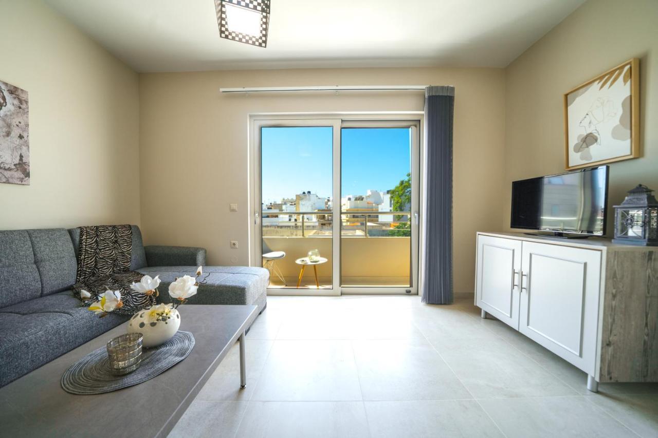 Alma City Center Apartment'S Heraklion  Bagian luar foto