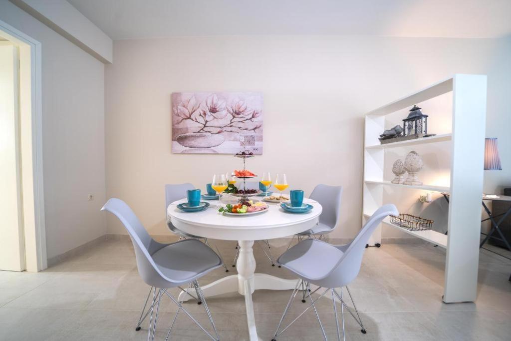 Alma City Center Apartment'S Heraklion  Bagian luar foto